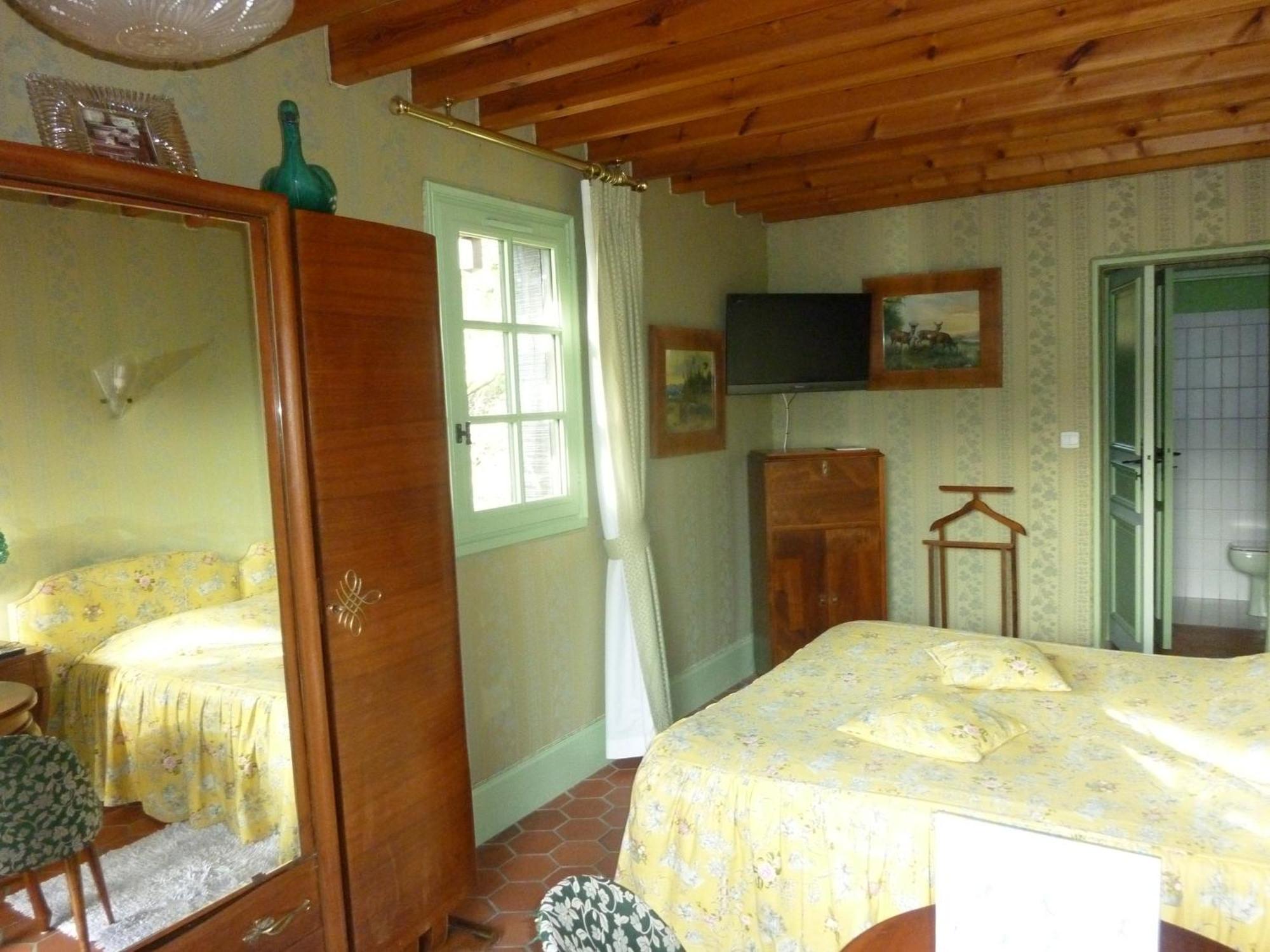 Auberge Du Val Au Cesne Saint-Clair-sur-les-Monts Ngoại thất bức ảnh